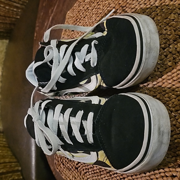 Vans sneakers with flames - Picture 3 of 6